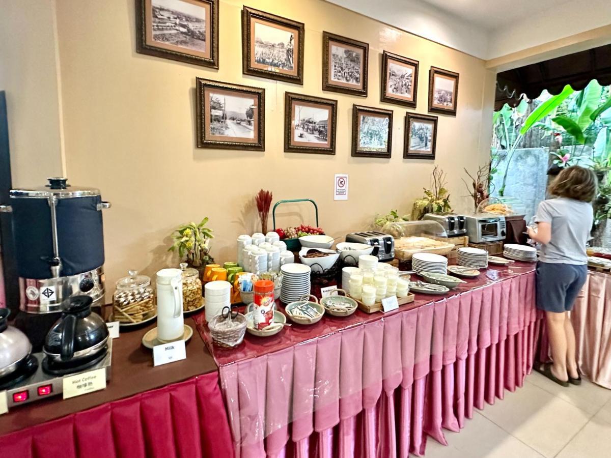 At Chiang Mai Hotel Exterior photo
